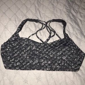 Lululemon sports bra